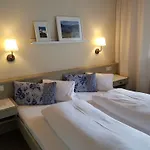 بنسيون مارغريت 3*